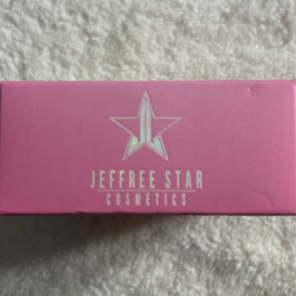 Jeffree Star setting powder - Picture 3 of 3